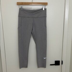 Nike Gray Running Crop Leggings Women’s Medium Pockets & Drawstring